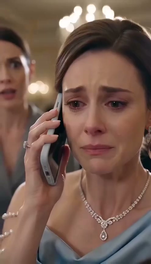 I Brought My Six-Year-Old Daughter Sophie To My Husband Brandon’S Corporate Gala, Clutching The Crumpled Paper Necklace She’D Made Him For Father’S Day