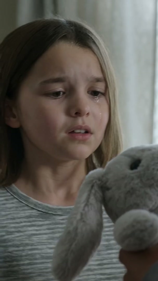 THE SILENT WATCHER IN THE WINDOW: A FATHER'S PROMISE TO PROTECT HIS CHILDREN FROM THE SHADOWS