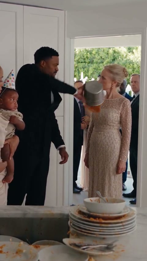 THE NIGHT THE SILVER BUCKET SHATTERED THE SILENCE OF GENERATIONAL WEALTH AND HIDDEN CRUELTY