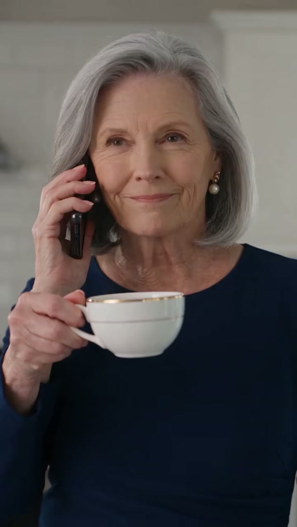 THE NIGHT THE SILVER HAIR TURNED TO ASH AND REVEALED WHO REALLY OWNED THE TABLE