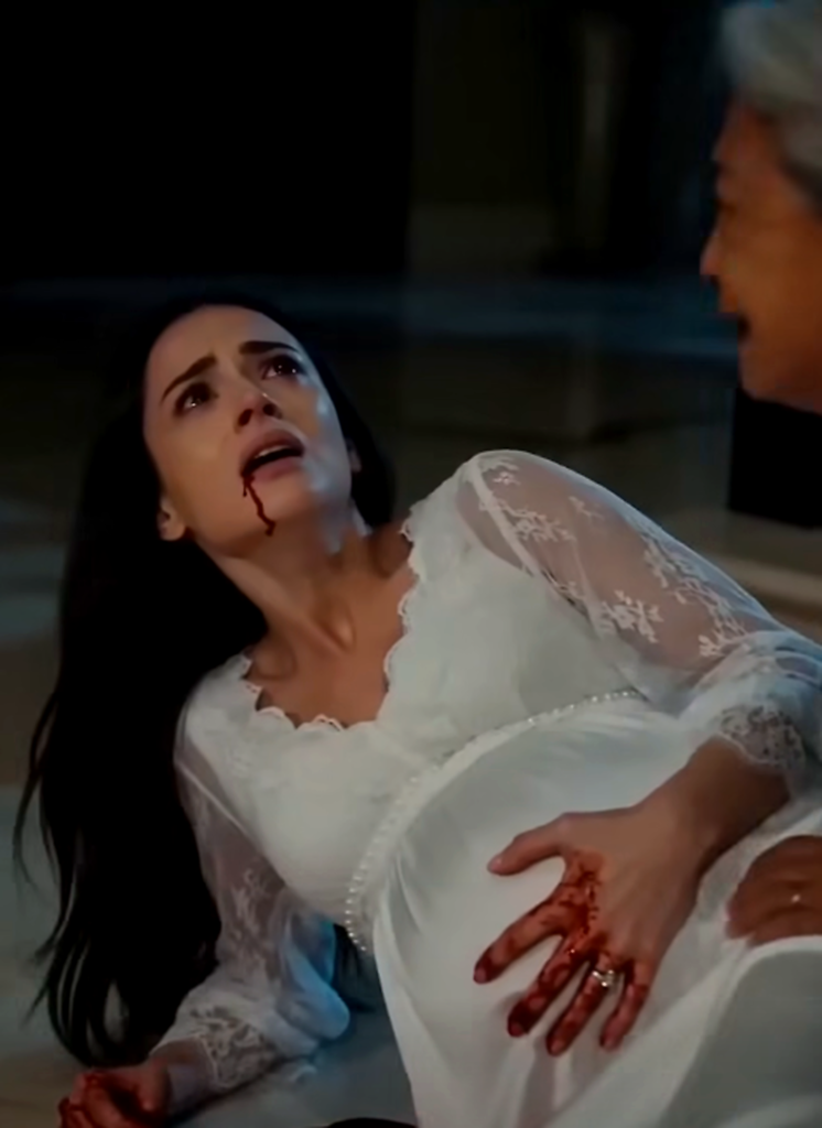 A pregnant woman falls down the stairs… and her mother-in-law’s final command leaves everyone speechless.