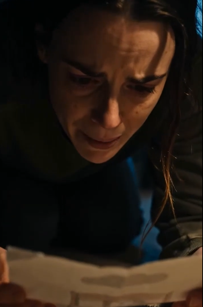The Secret Beneath Her Daughter’s Bed