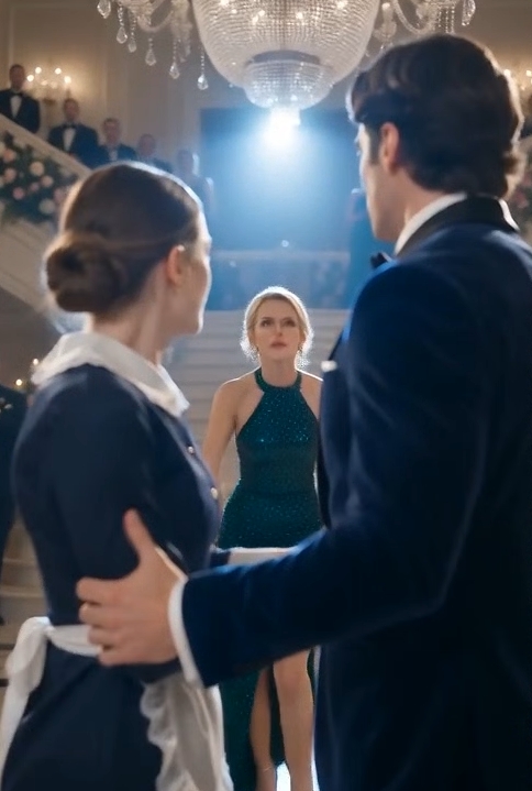THE BILLIONAIRE KISSED A MAID AT HIS OWN ENGAGEMENT GALA—THEN HIS FIANCÉE SCREAMED, AND THE SECRET SHE’D BEEN HIDING STARTED TO UNRAVEL.