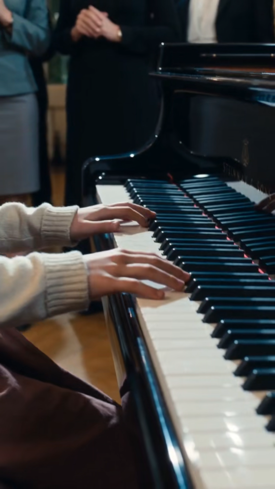 LA FILLE AU PIANO NOIR part 2