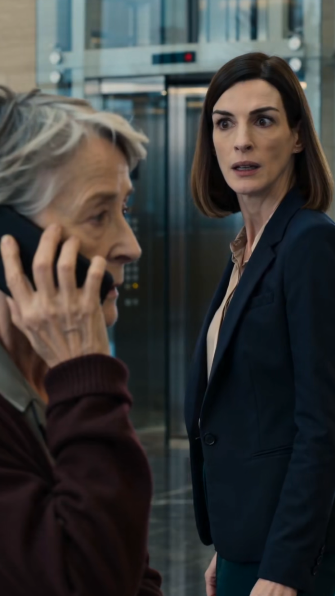 LA FEMME QUE PERSONNE NE REGARDAIT