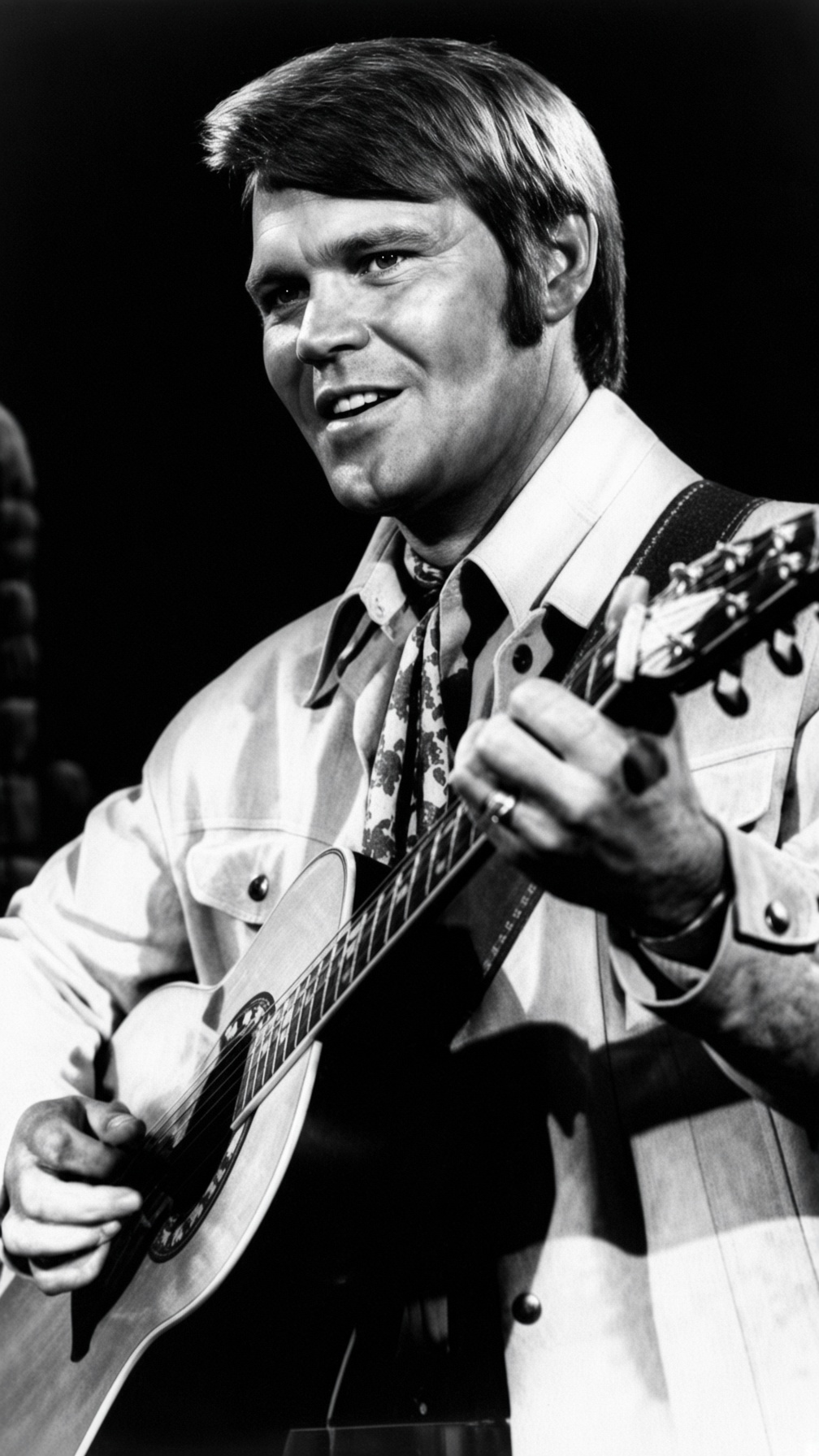 The Unfinished Song Glen Campbell Turned Into “Wichita Lineman”