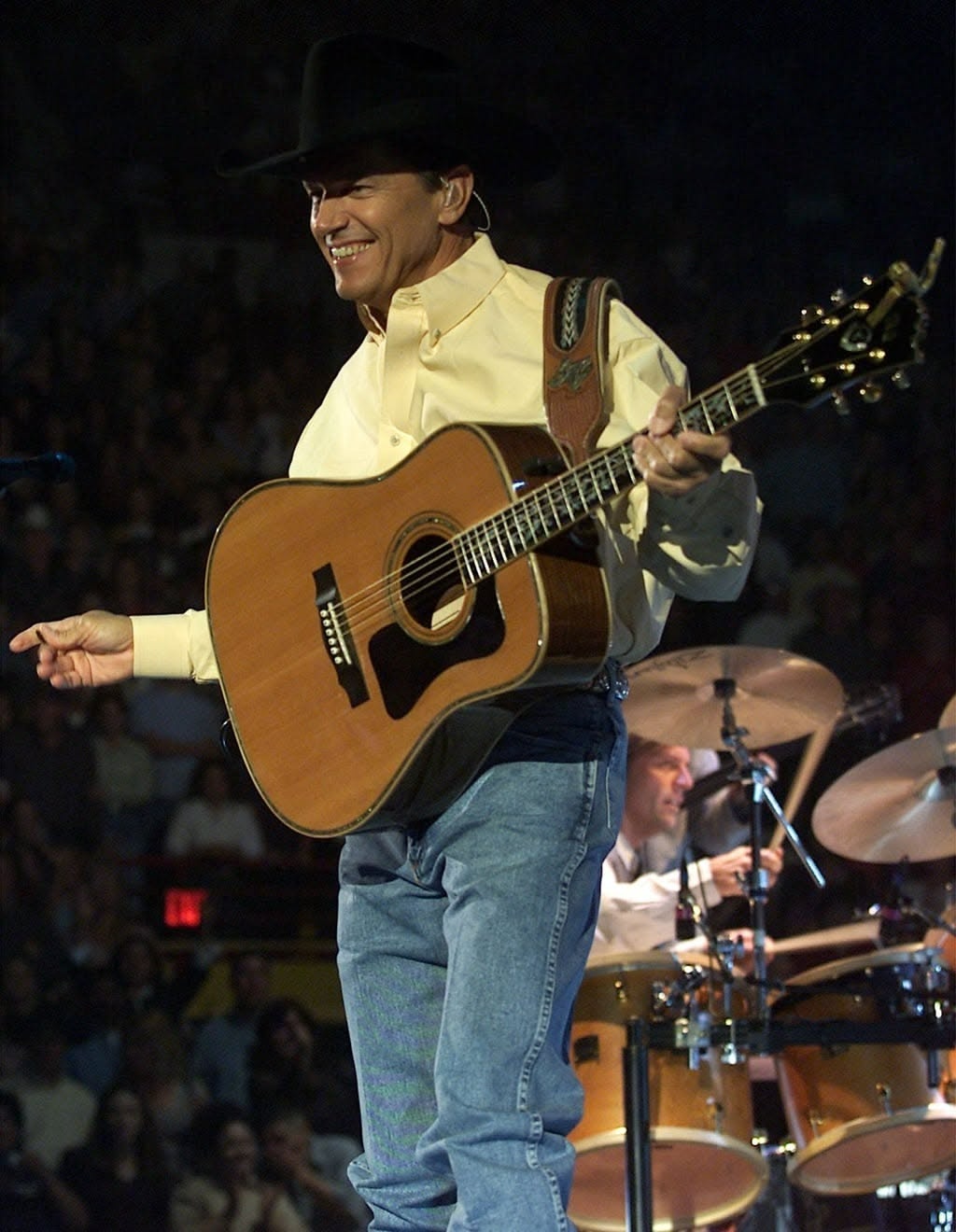 George Strait Turned a Simple Breakup Song Into a Country Classic — Then “The Chair” Became One of His Signature Hits