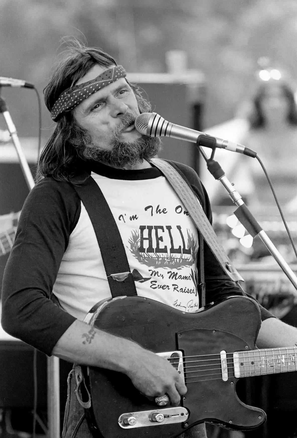 The 1977 Johnny Paycheck Rebellion Anthem That Turned Four Defiant Words Into a Working-Class Country Classic