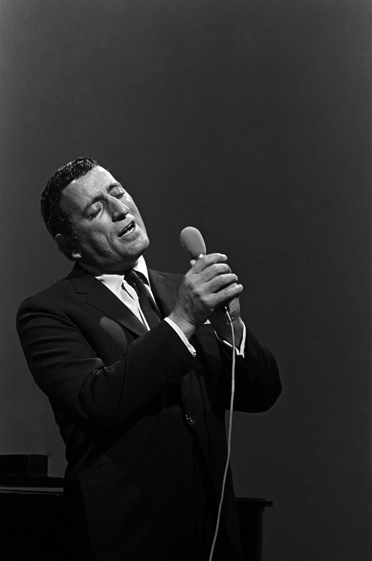 The Tony Bennett Song That Sat Unnoticed for Years Before a 1962 Recording Made It His Lifelong Signature