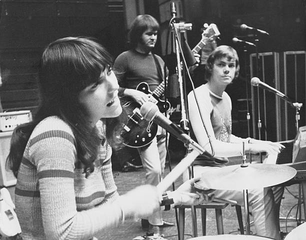 Released in 1970, This Beautiful Love Song Became More Than Music—For Millions, It Became the Soundtrack to Their Happiest Memories