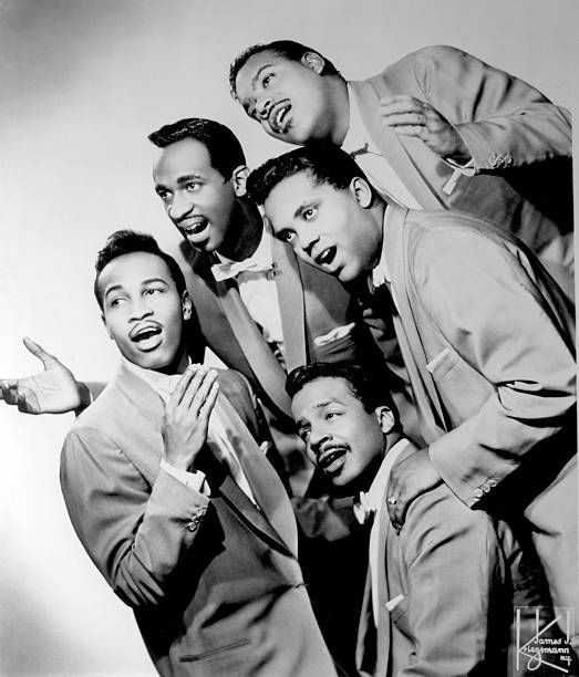The Drifters Bring Classic Soul to Christmas