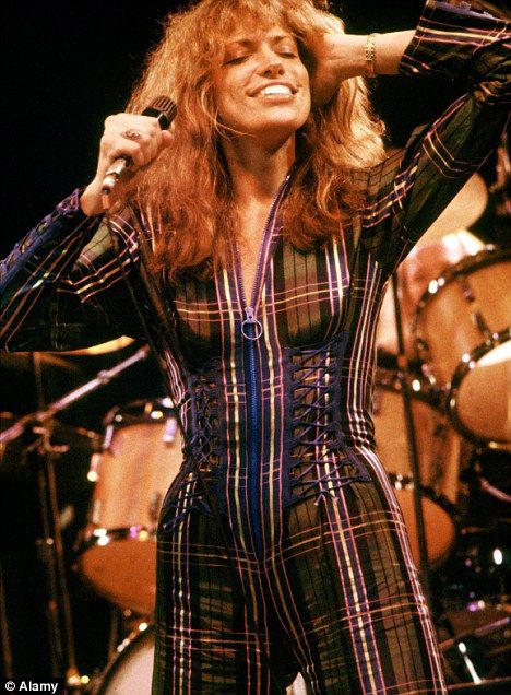 The Half-Century Guessing Game Behind Carly Simon’s “You’re So Vain”
