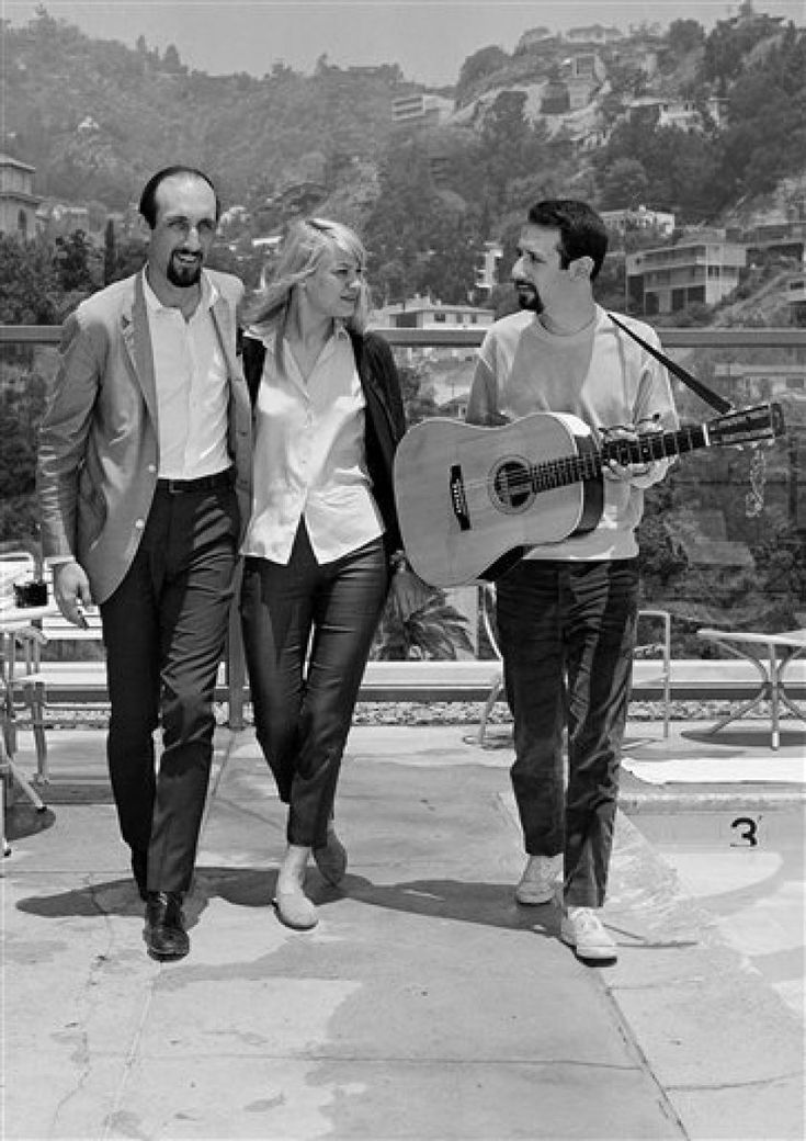 Peter, Paul and Mary’s “If I Had a Hammer”: The Folk Anthem That Became a Voice for Equality
