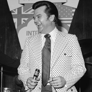 The 1958 No. 1 That Turned a Struggling Rockabilly Singer into a Teen Idol