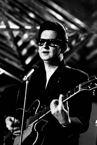 Roy Orbison’s “Oh, Pretty Woman”: The Song That Turned Heartbreak Into Pure Joy
