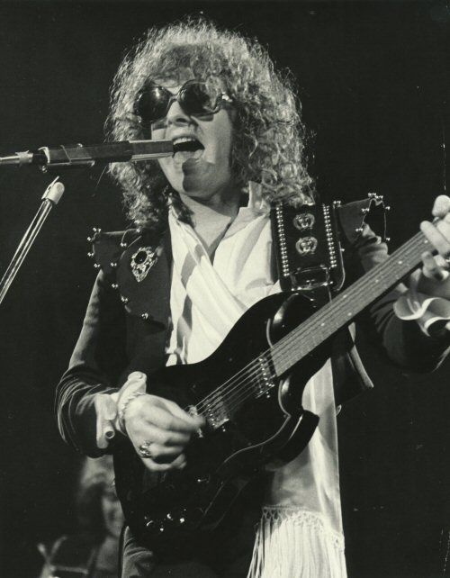 The David Bowie Song That Stopped Mott the Hoople From Breaking Up