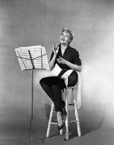 Patti Page’s “Tennessee Waltz” Was a Risky Recording—Then It Became One of the Biggest Hits of the 1950s