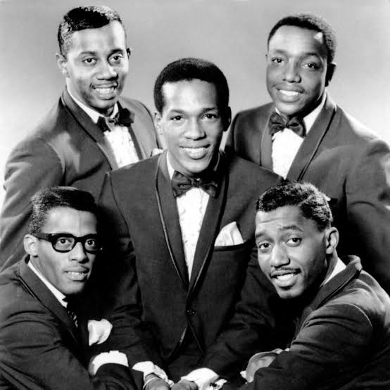 The Temptations Described a Perfect Woman, Home and Future—Then One Line Revealed None of It Was Real