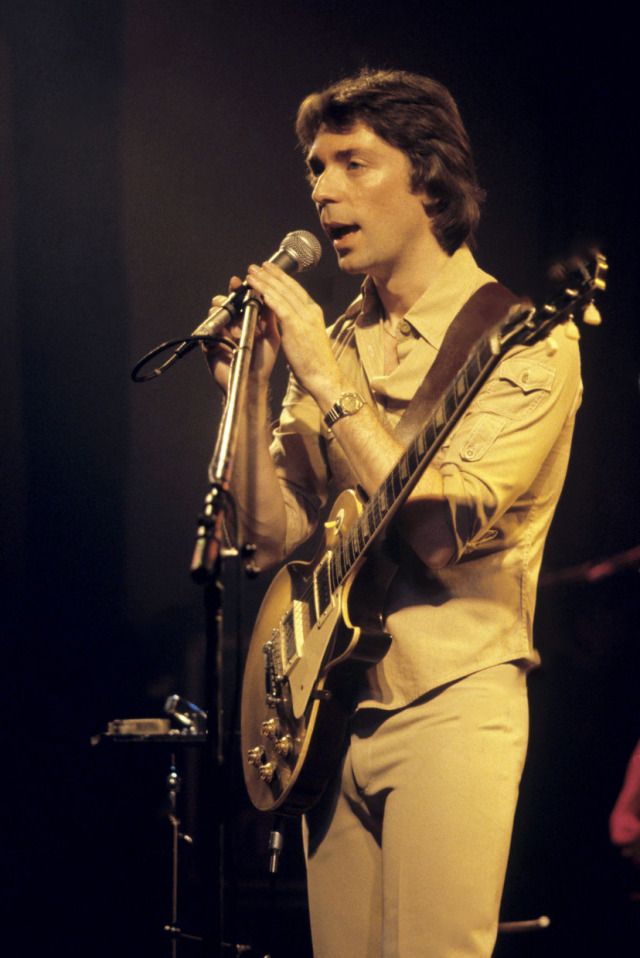 1970 - David Gates Built "Make It with You" Around an Intimate Acoustic Sound. How Did Bread's Softest Approach Become Its Only No. 1?