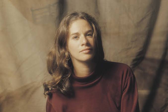 1971 — Carole King Sang a Breakup Without Blame or Drama. Why Did “It’s Too Late” Feel Like a New Kind of Pop Honesty?