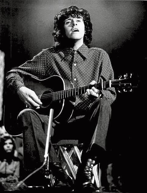 1966 — Donovan Walked Into Abbey Road as a Folk Star. How Did “Sunshine Superman” Come Out Sounding Like the Psychedelic Future?