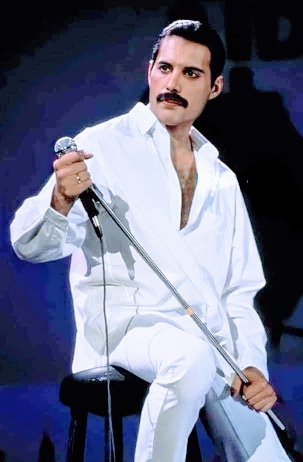 The Love Story Hidden Inside Freddie Mercury’s Most Heartbreaking Ballad