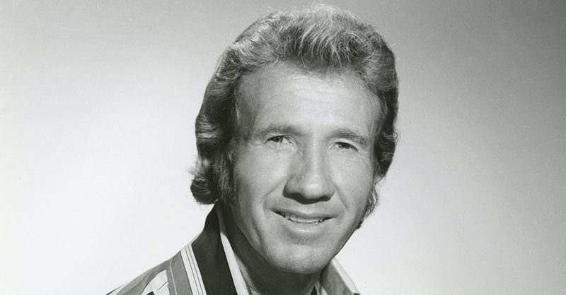 TM - Marty Robbins’ “Am I That Easy to Forget” Redefined Heartbreak Ballads and Cemented His Cross-Genre Brilliance in the Late 1960s
