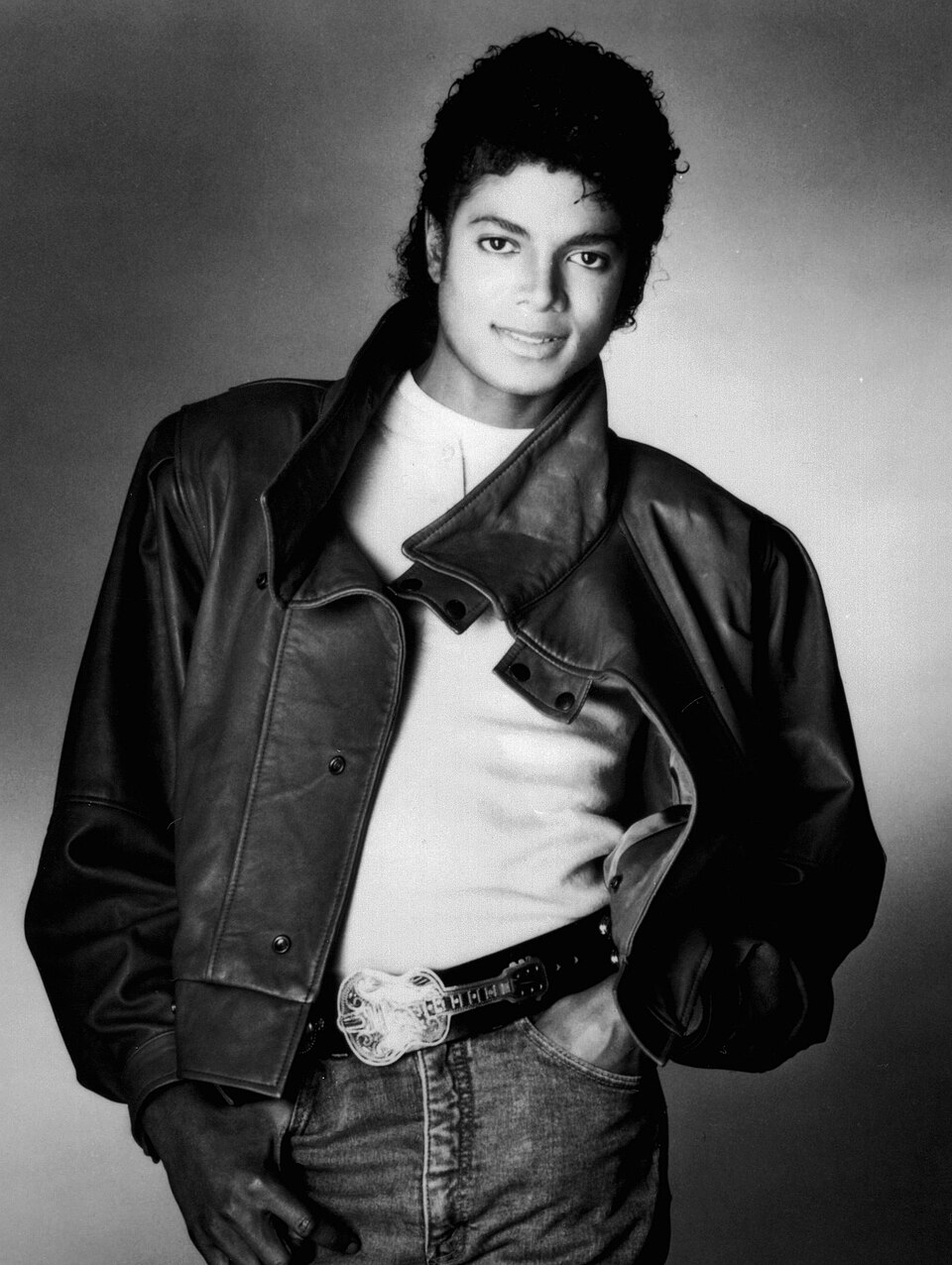 1983: The Year Michael Jackson Became One of Modern Pop's Defining Global Figures