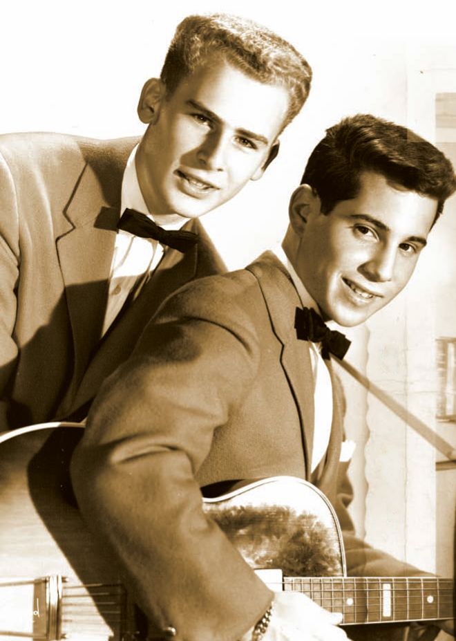 Simon & Garfunkel’s “Mrs. Robinson”: The Song That Became a Soundtrack for a Changing America
