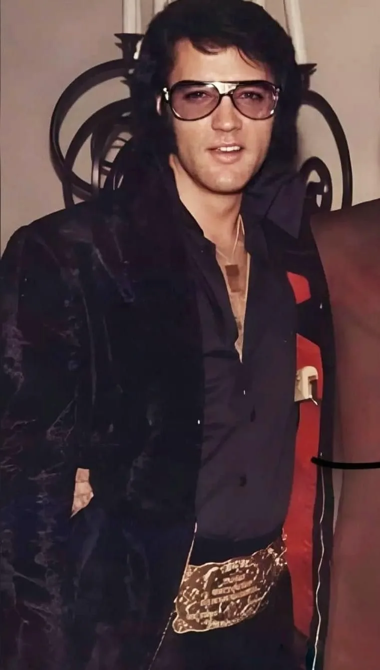 The Story Behind “That’s All Right” — and 49 Essential Elvis Presley Article Angles