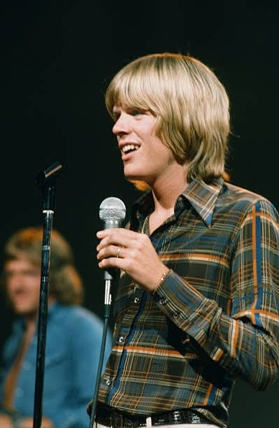 Paul Revere & the Raiders’ “Indian Reservation” – A Powerful and Haunting Tribute to Strength and Survival