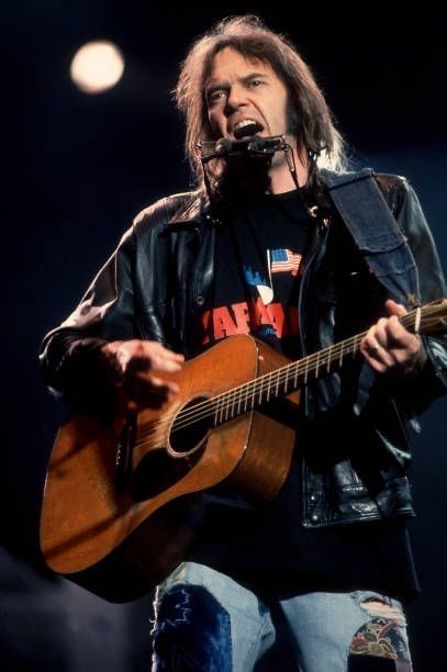 Neil Young — image 1