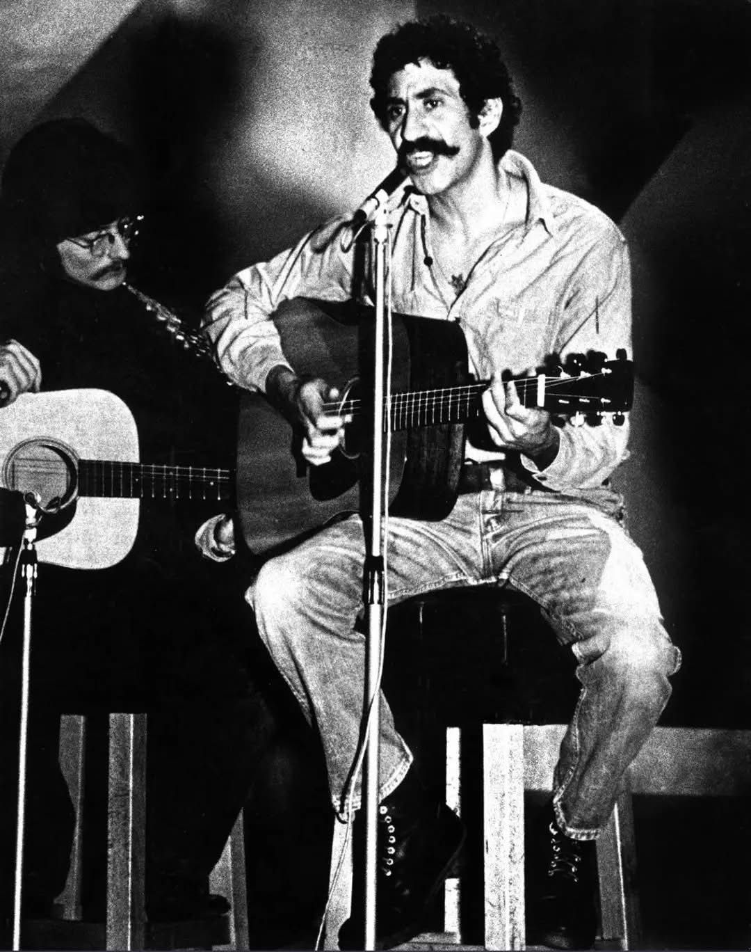 Jim Croce performing with Maury Muehleisen