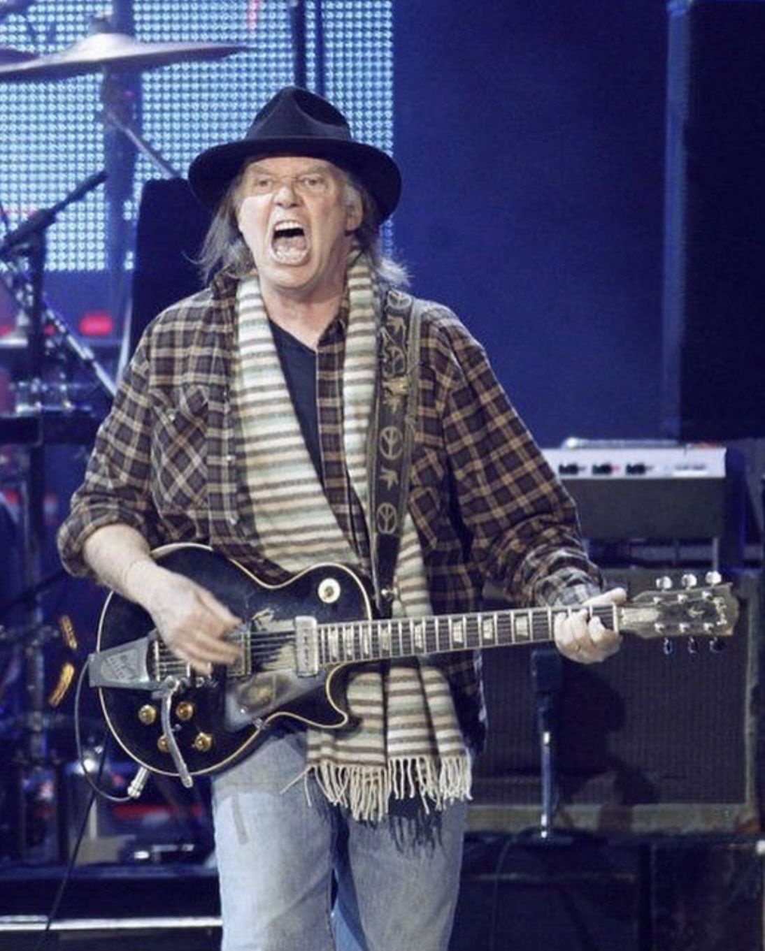 Neil Young — image 2