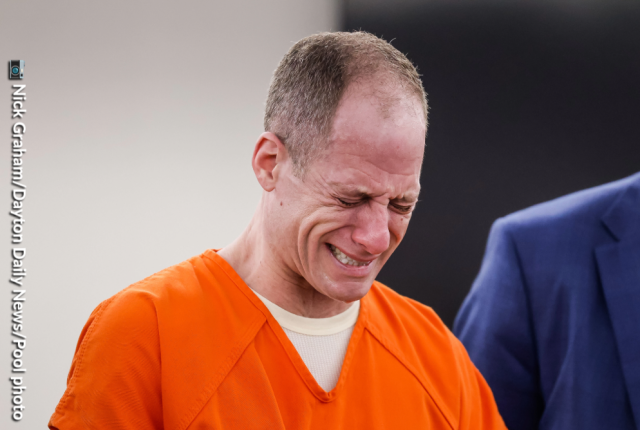 “I’M SORRY” — The Devastating Courtroom Breakdown That Left Two Young Daughters Facing an Unthinkable Reality