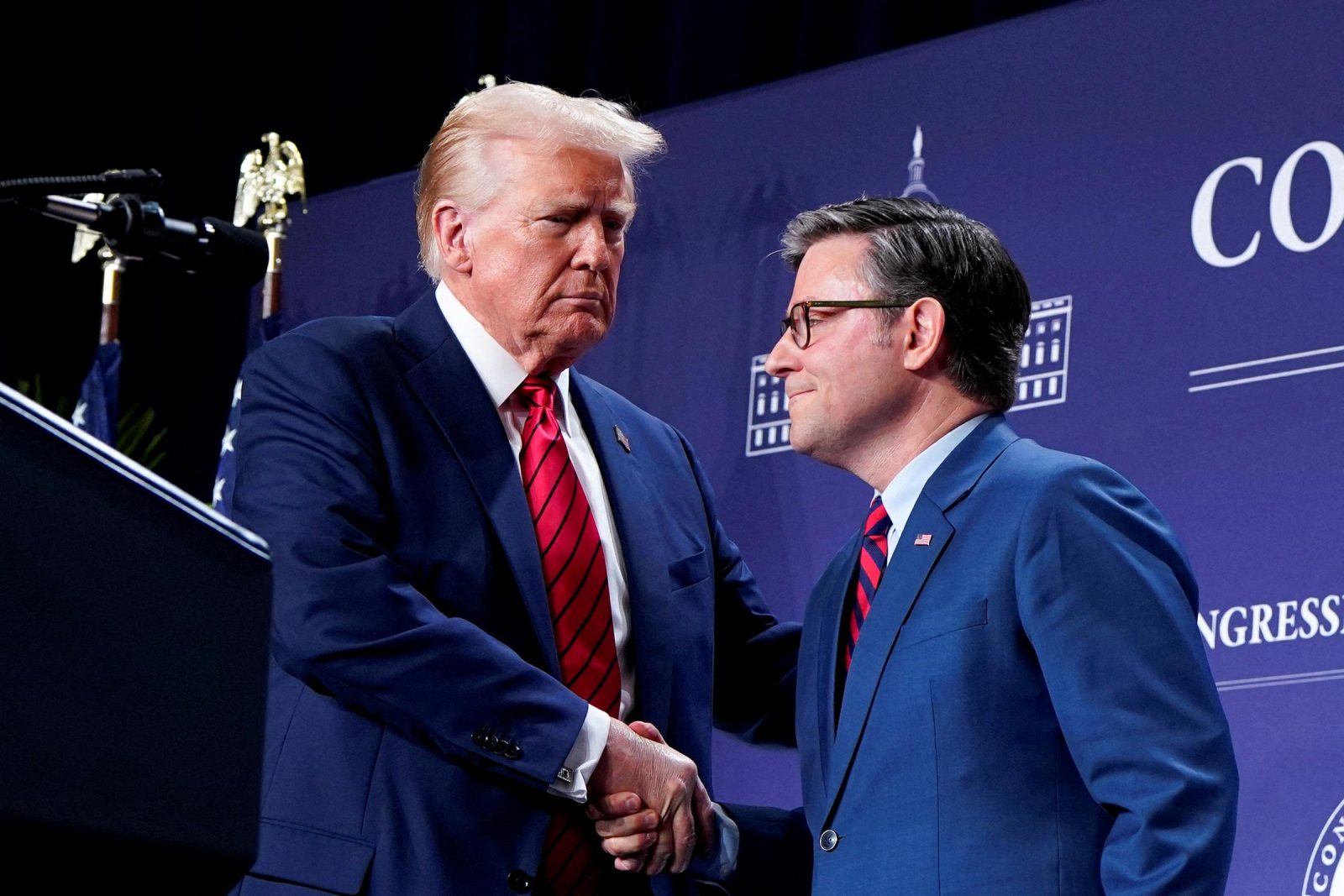 A DEVASTATING SHOCK? — Early Voting Numbers Fuel New GOP Hopes as Democrats Face a High-Stakes Midterm Test
