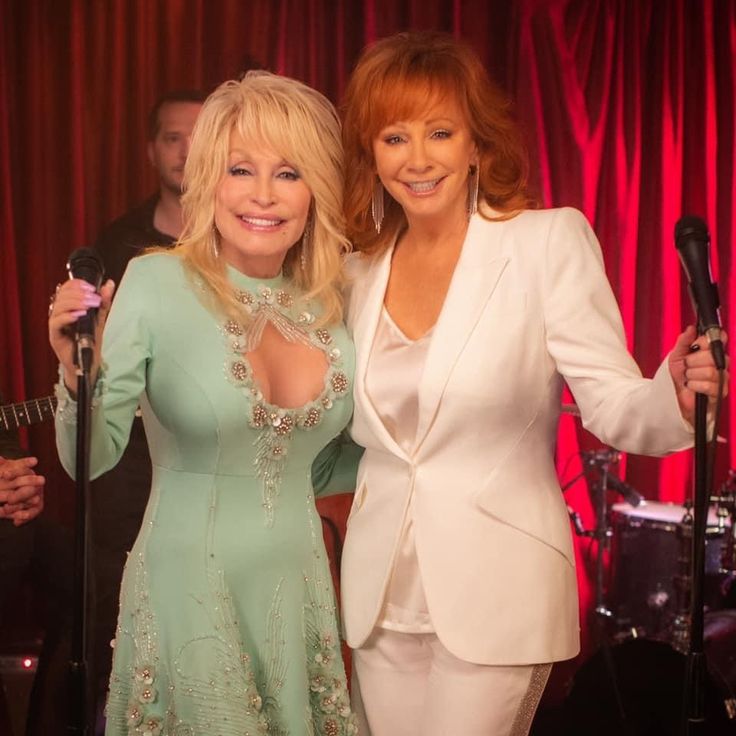 Dolly Parton Joined Reba McEntire on “Does He Love You” — And Two Country Legends Made the Heartbreak Feel New Again