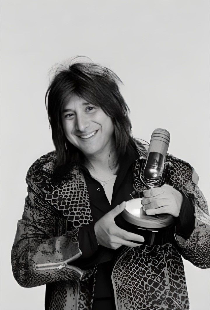 Steve Perry Looked Back at a Changing America in “Captured by the Moment” — And the Song Still Feels Like a Time Capsule
