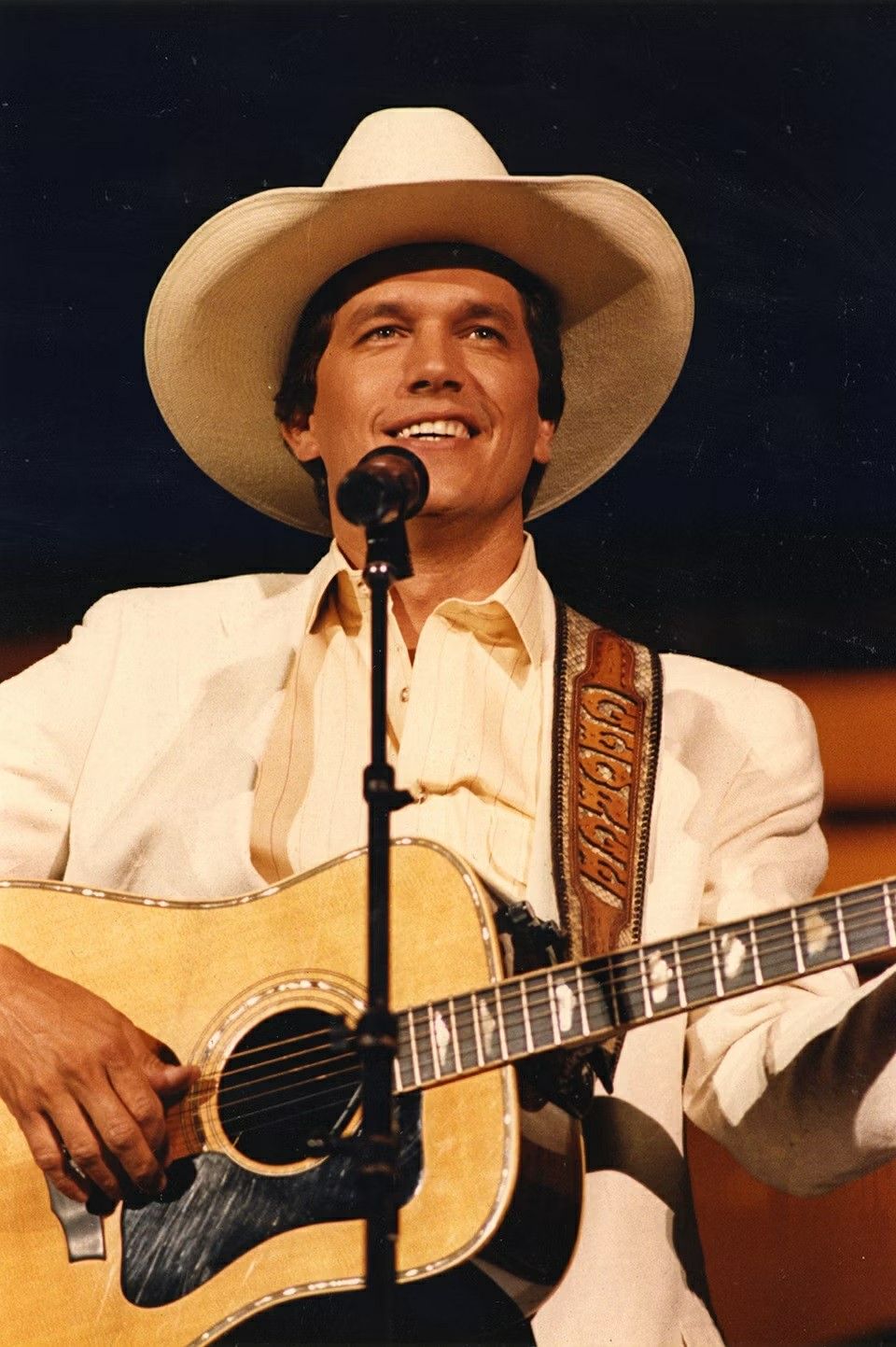 George Strait’s “Amarillo by Morning” Rides Into Country Music History as a Quiet Masterpiece in 1983-2
