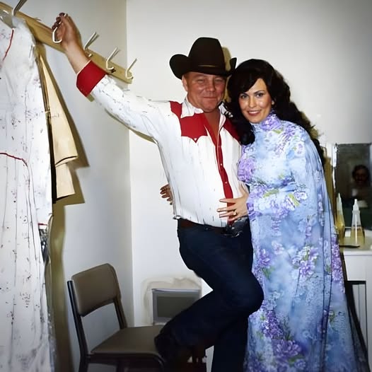 “SHE ASKED HER HUSBAND BEFORE SHE SANG WITH CONWAY TWITTY
