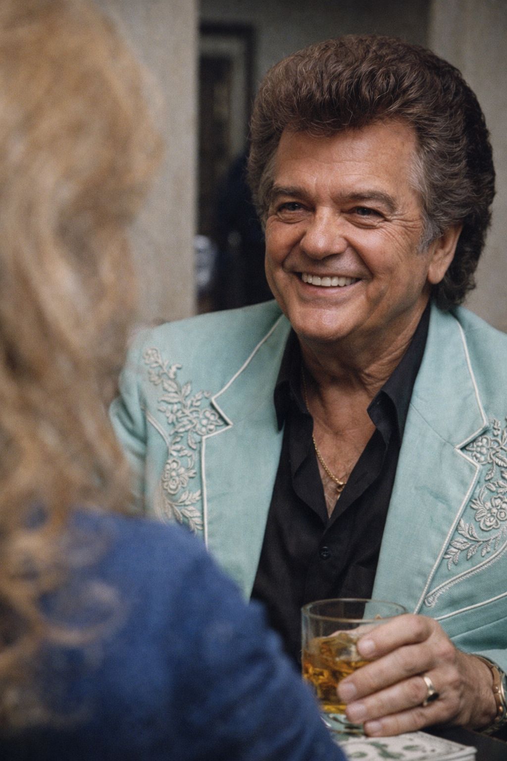 BREAKING: Conway Twitty — THE 1993 PHOTO CAPTURING HIS FINAL SMILE TO A MYSTERIOUS WOMAN JUST MOMENTS BEFORE HE COLLAPSED