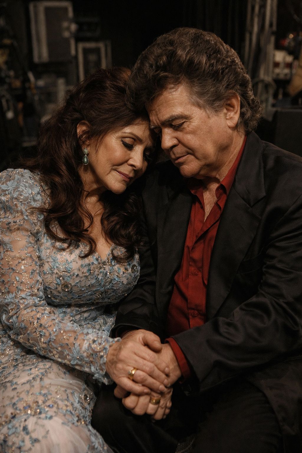 SHOCKING SECRET YOU DIDN’T KNOW: AFTER Conway Twitty PASSED AWAY, Loretta Lynn MADE A HEARTBREAKING PROMISEomg