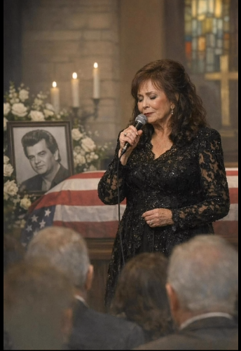 AS THE FINAL NOTES ECHOED THROUGH THE CHAPEL TIME STOOD STILL LORETTA LYNN APPEARED AT CONWAY TWITTY FUNERAL CHOOSING ONE SONG TO SAY GOODBYE TO THE MAN WHO DEFINED A GENERATION OF COUNTRY MUSIC