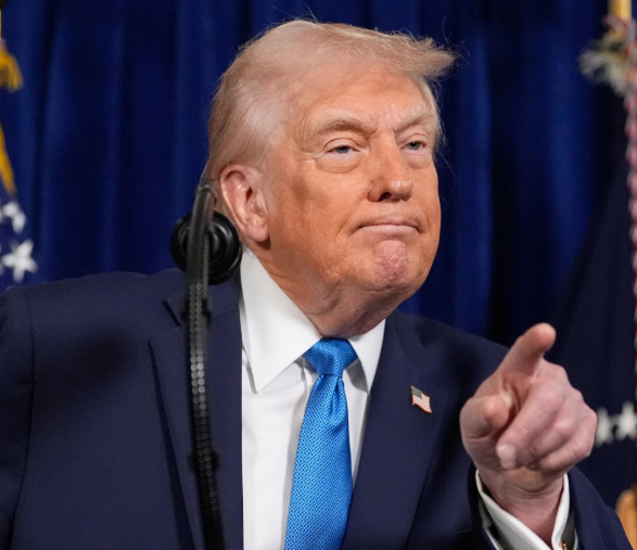 OMG A Reflective Moment From Donald Trump in Washington pc