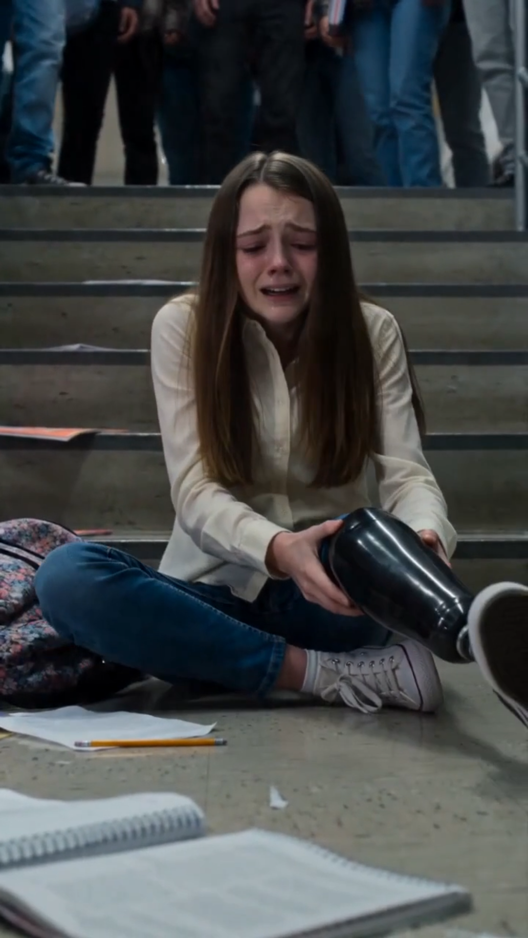 BETRAYED ON THE STAIRS! HER SECRET REVEALED TO THE WHOLE SCHOOL AFTER A CRUEL FALL!
