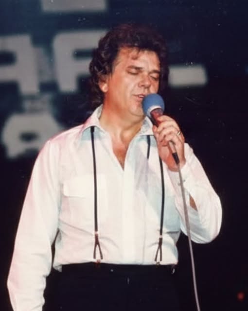 SWEPT AWAY BY LOVE — CONWAY TWITTY’S “LOST IN THE FEELING” IS PURE COUNTRY ROMANCE