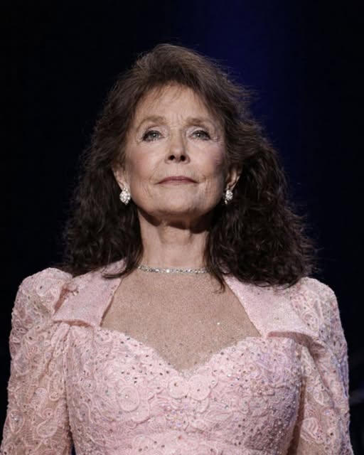 SHE DIED ON A TUESDAY MORNING IN HER SLEEP. AT THE RANCH IN HURRICANE MILLS — THE SAME 3,500 ACRES SHE AND
