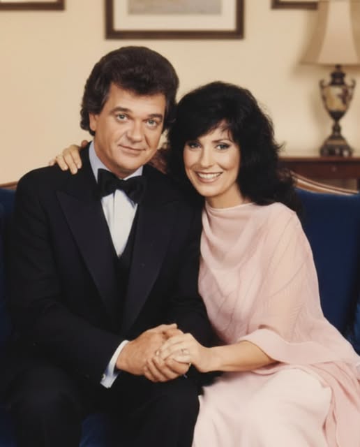 “Lovin What Your lovin does To Me” – Conway Twitty And Loretta Lynn