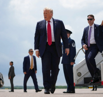 BREAKING: Donald Trump Reportedly Hospitalized - Sudden Medical Scare Raishes Questions Nationwide🚨 ⚡⚡