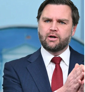 JD Vance And Trump have UGLY OVAL OFFICE FIGHT and STAFF are HORRIFIED?!